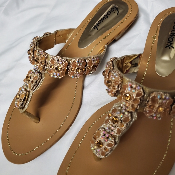 Sandals - Picture 4 of 8